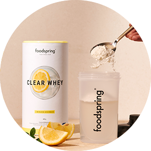 Gib 30 g Clear-Whey-Pulver hinzu