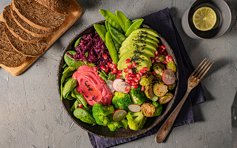 Buddha Bowl mit Avocado