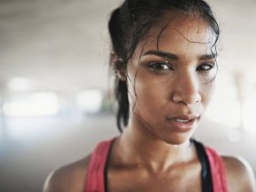 Frau nach dem Sport